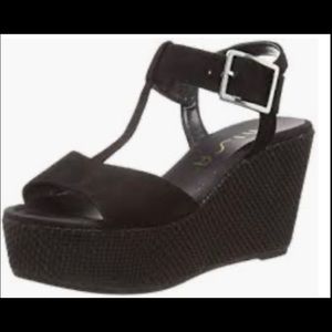 Unisa Platform Wedge Sandal | NIB | Size 5